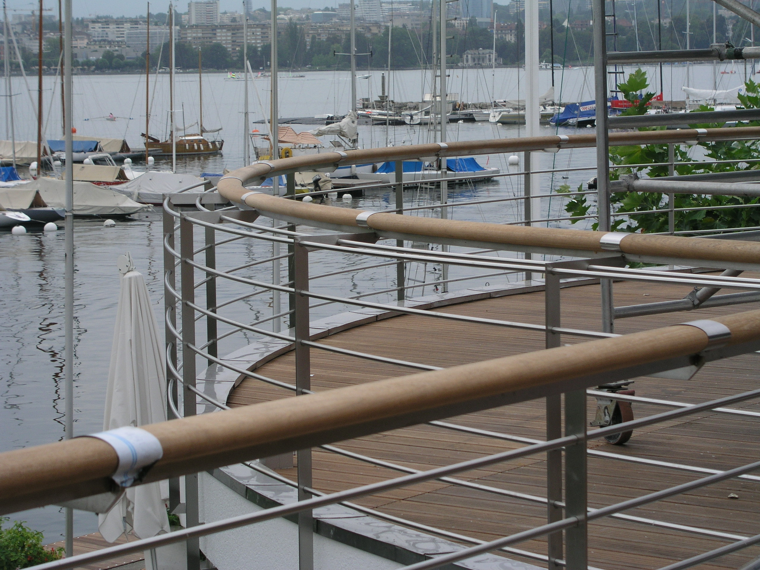 Balustrade balcon geneve Installation balustrade piscine Geneve ~ Garde Corps Bois Inox Balustrade balcon geneve Installation balustrade piscine Geneve ~ Garde Corps Bois Inox