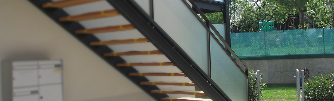 Escalier métal et verre